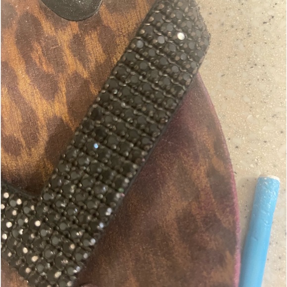 Pelle Moda Black Rhinestone Thing Flop Flop Sandal size 7.5 - Picture 6 of 10
